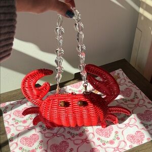 NWT-VIRAL Tommy Bahama Red Crab Shoulder Bag